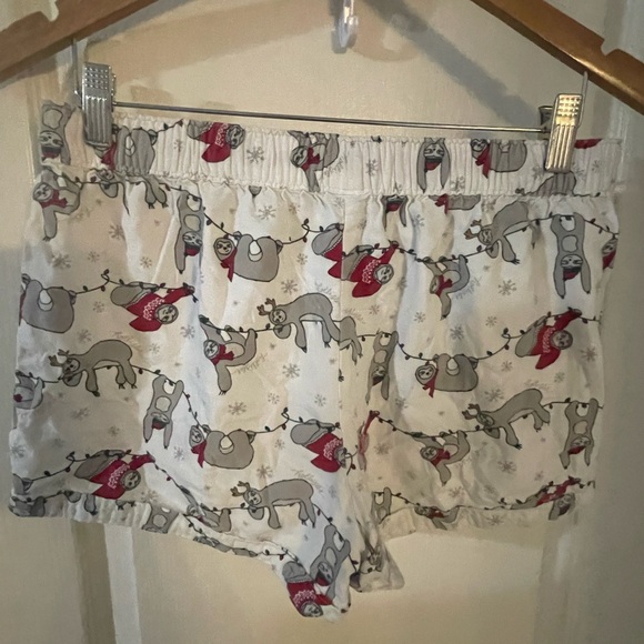 Hollister White Pajama Shorts with Sloths and Red Accents - Picture 2 of 4